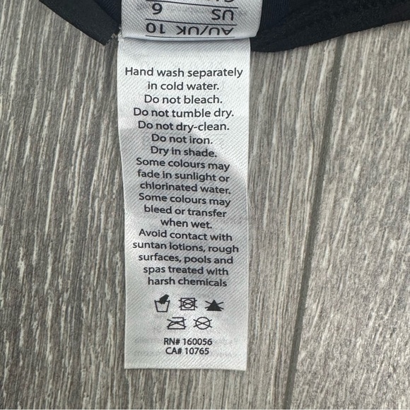 NIPTUCK SWIM Black Gamma Texture Luka Bandeau One Piece Size 6 - Picture 11 of 14